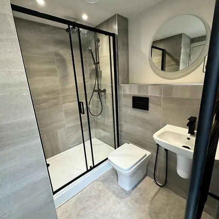 Apartment 2 Bedroom Centre Penthouse *